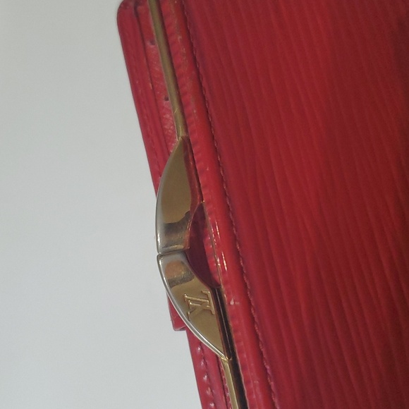 Louis Vuitton Red Epi Kisslock Wallet - Picture 6 of 8